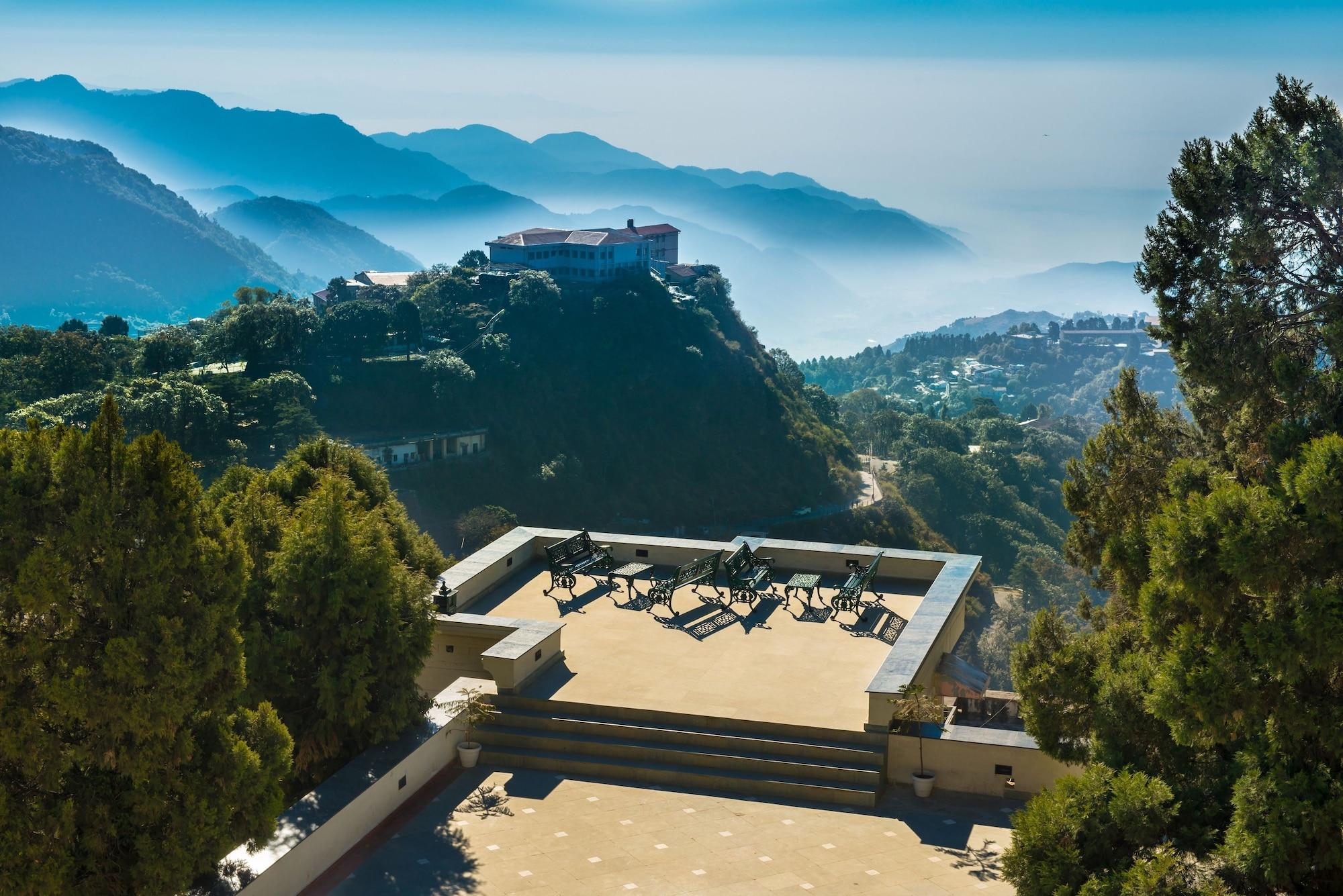 Royal Orchid Fort Resort Mussoorie Exterior foto