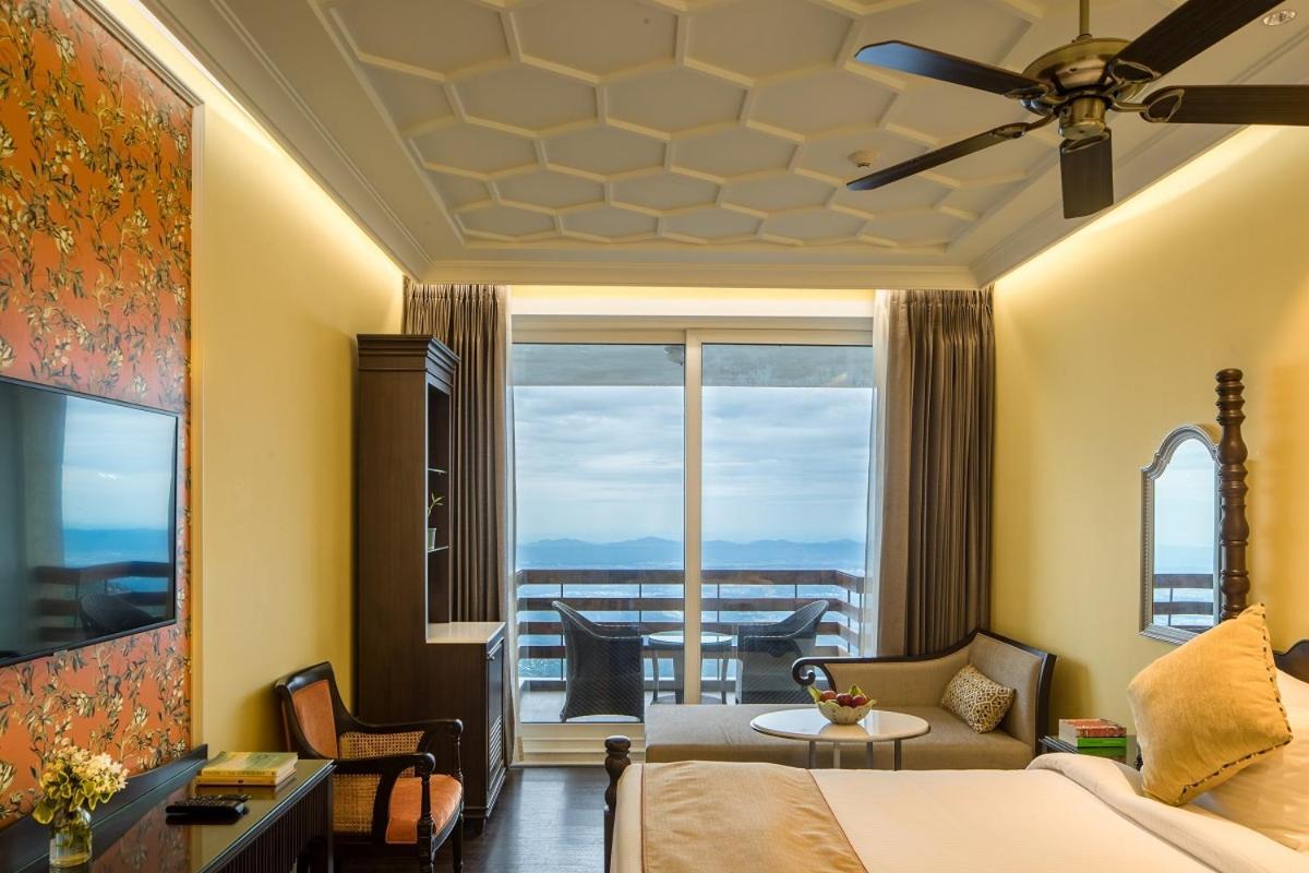 Royal Orchid Fort Resort Mussoorie Exterior foto