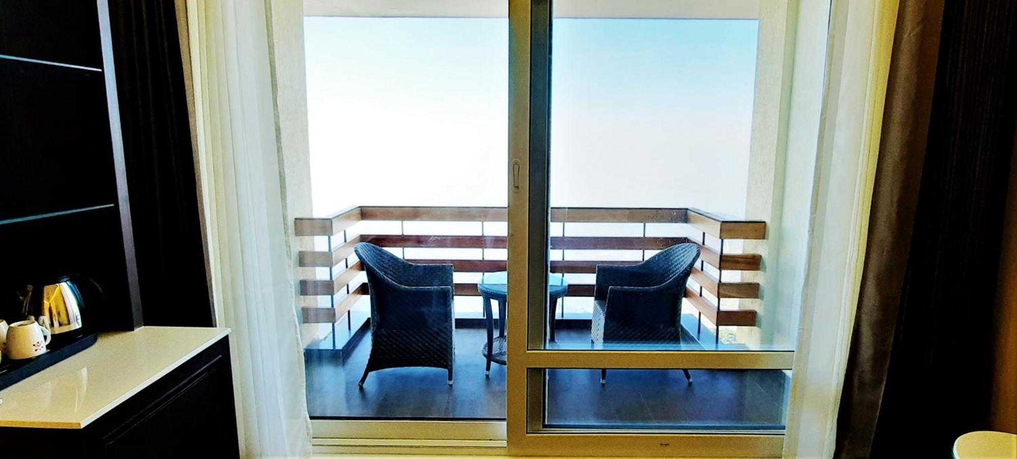 Royal Orchid Fort Resort Mussoorie Exterior foto