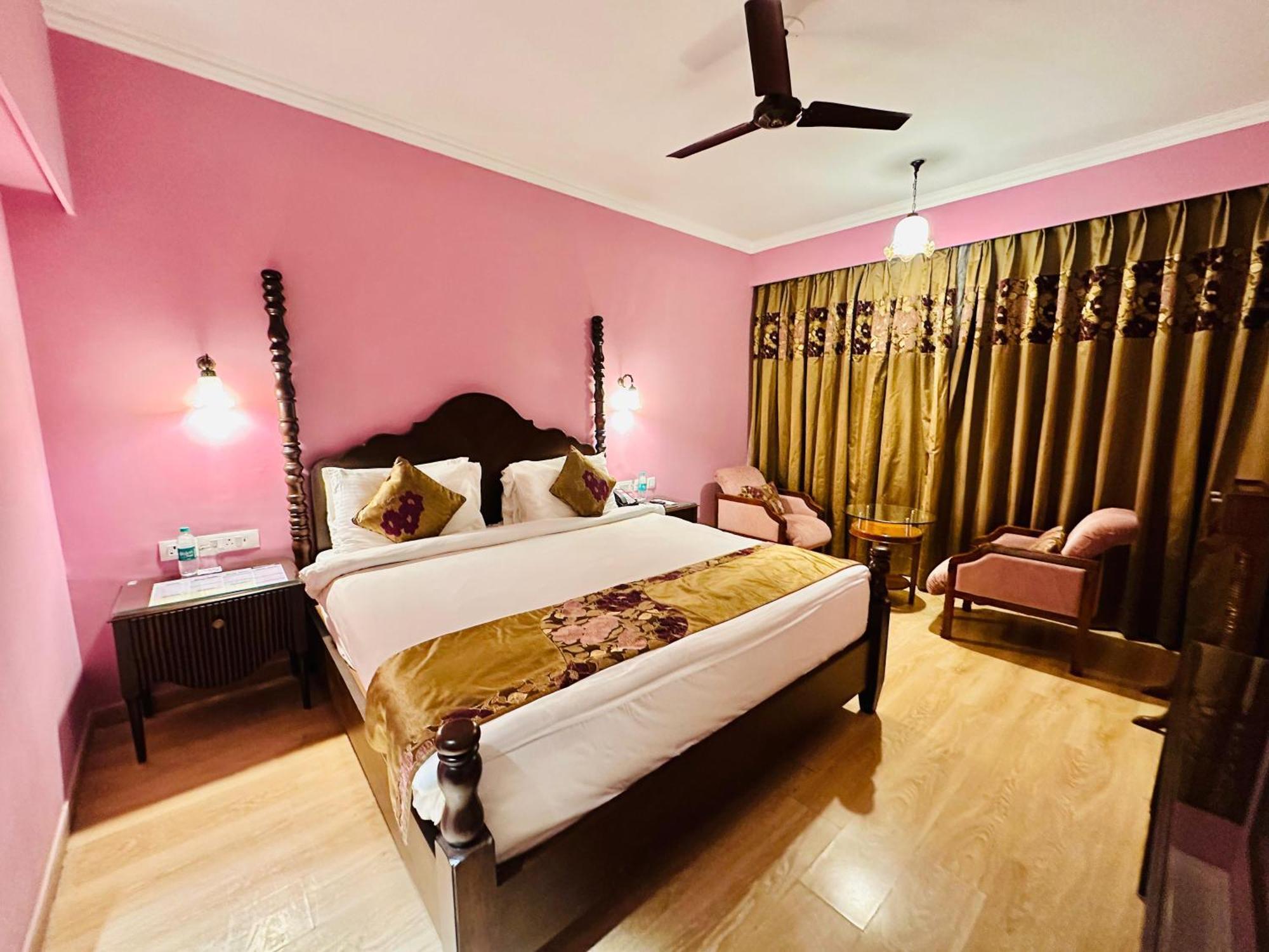 Royal Orchid Fort Resort Mussoorie Exterior foto