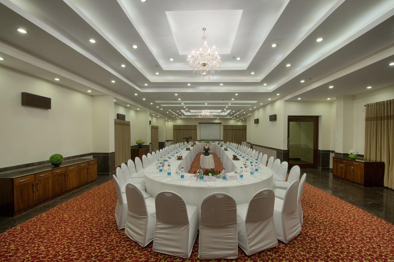 Royal Orchid Fort Resort Mussoorie Exterior foto