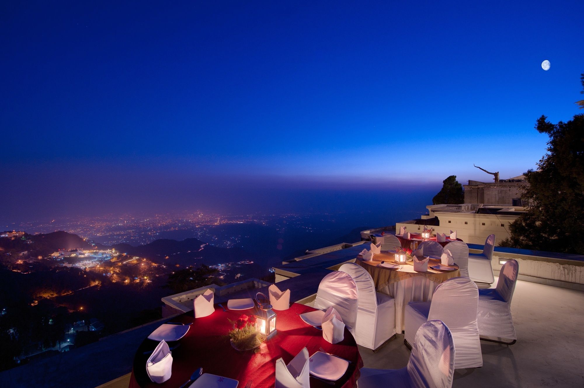 Royal Orchid Fort Resort Mussoorie Exterior foto