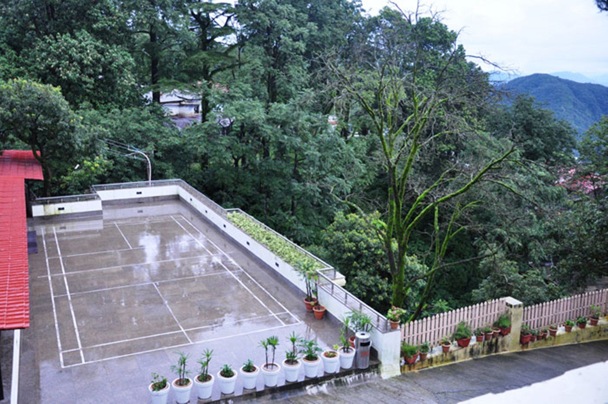 Royal Orchid Fort Resort Mussoorie Exterior foto